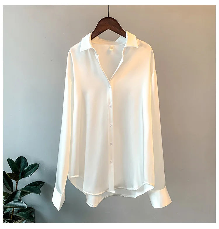 women's long-sleeved shirt