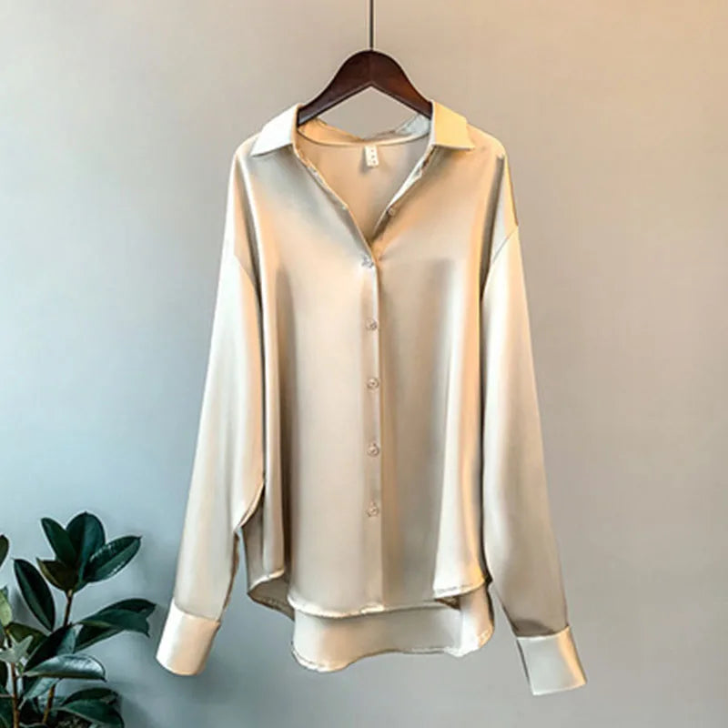 women's long-sleeved shirt